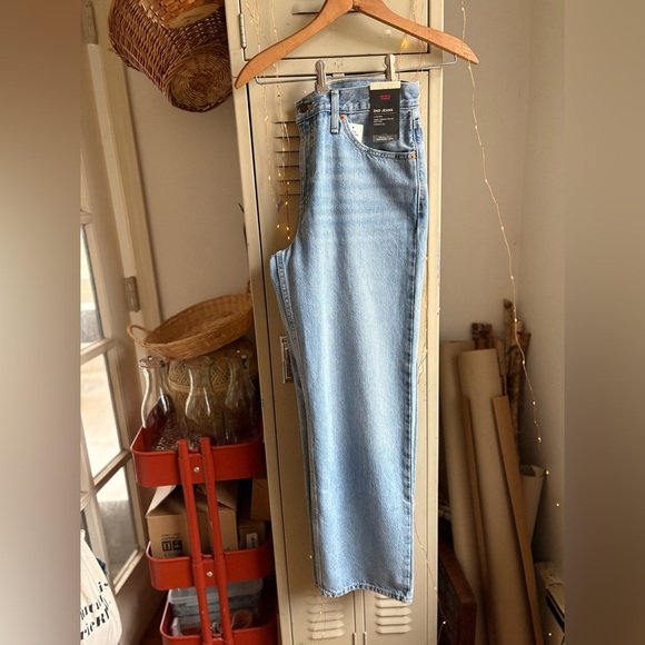 Levi’s High Rise Dad Jean - Picture 4 of 14